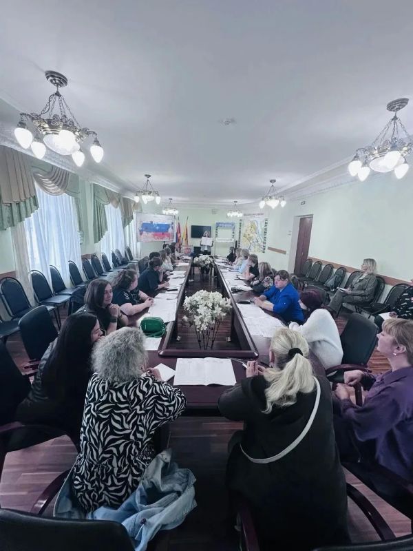 «Курс молодого бойца» для новых членов УИК «Курс молодого бойца» для новых членов УИК