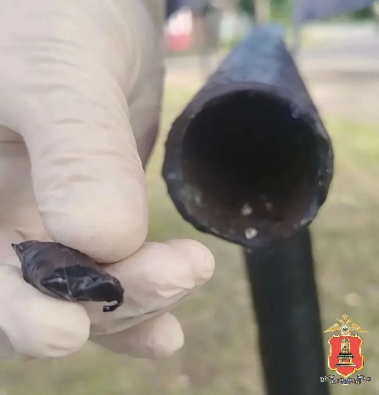 В ОСТАШКОВЕ ПОЛИЦЕЙСКИЕ ЛИКВИДИРОВАЛИ ТАЙНИК С НАРКОЗАКЛАДКОЙ ПО КООРДИНАТАМ В ТЕЛЕФОНЕ ЗЛОУМЫШЛЕННИКА В ОСТАШКОВЕ ПОЛИЦЕЙСКИЕ ЛИКВИДИРОВАЛИ ТАЙНИК С НАРКОЗАКЛАДКОЙ ПО КООРДИНАТАМ В ТЕЛЕФОНЕ ЗЛОУМЫШЛЕННИКА