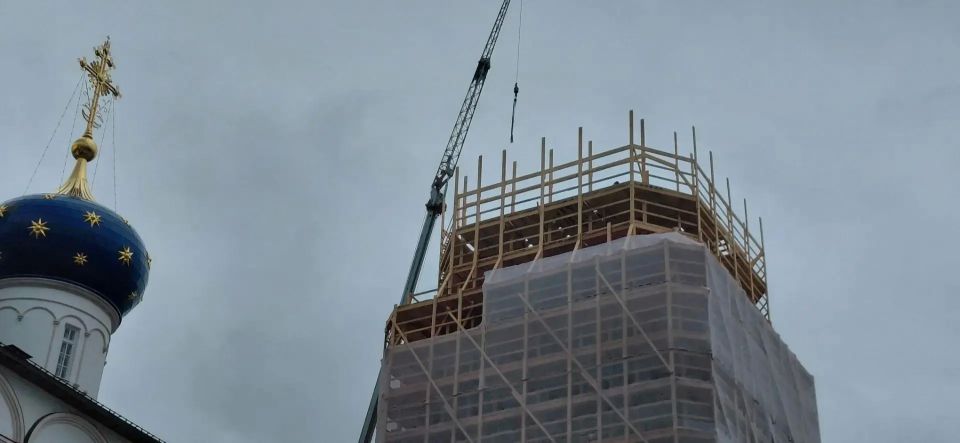 В Твери готовят к установке купол колокольни Спасо-Преображенского Собора: фото В Твери готовят к установке купол колокольни Спасо-Преображенского Собора: фото