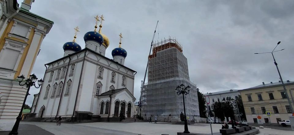 В Твери готовят к установке купол колокольни Спасо-Преображенского Собора: фото