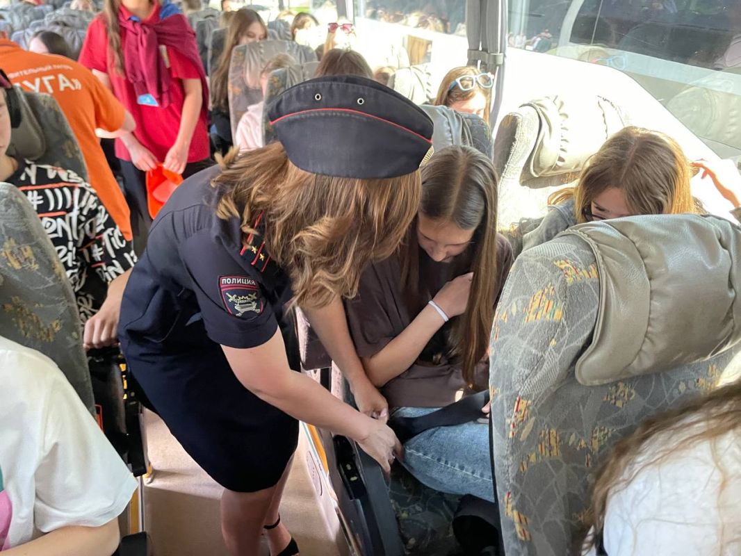 23 и 24 июня тверские автобусы со школьниками отправились в загородные лагеря во вторую смену 23 и 24 июня тверские автобусы со школьниками отправились в загородные лагеря во вторую смену