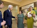 Владимир Васильев передал новую технику областной станции переливания крови и саженцы дуба для высадки на территории тверского вуза
