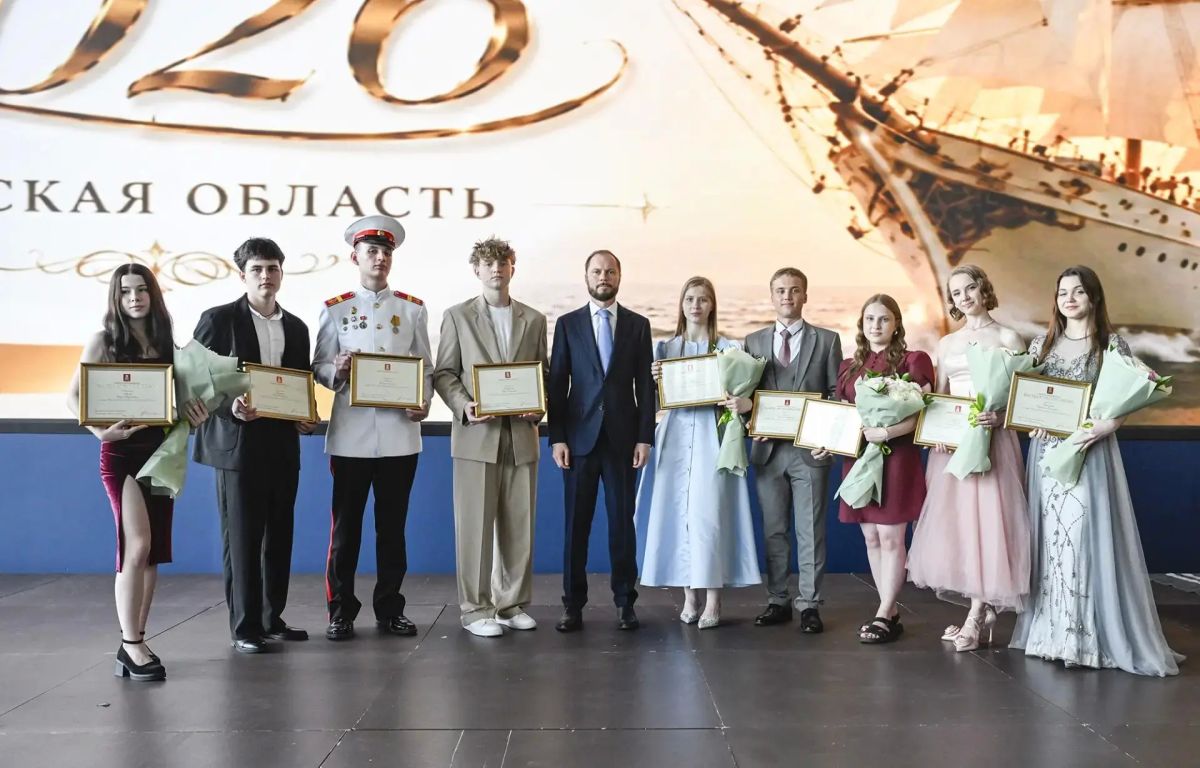 Виталий Королев рассказал о первом Губернаторском бале лучших выпускников региона Виталий Королев рассказал о первом Губернаторском бале лучших выпускников региона
