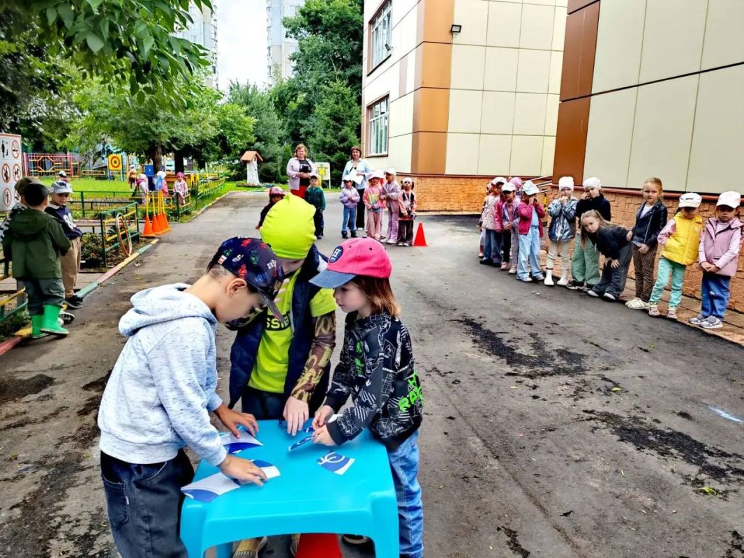 День безопасности в детском саду N62 города Твери День безопасности в детском саду N62 города Твери