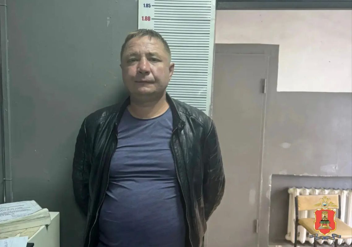 В чём сила: агрессивного пассажира общественного транспорта оперативно задержали полицейские