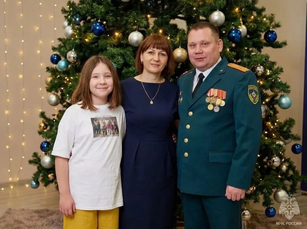 Семья — это надежный тыл, который помогает сохранять силы и уверенность даже в самых сложных ситуациях Семья — это надежный тыл, который помогает сохранять силы и уверенность даже в самых сложных ситуациях