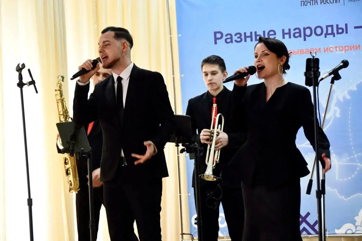 9 июля в Твери состоялось торжественное мероприятие, посвящённое Дню российской почты, который будет отмечаться в воскресенье 9 июля в Твери состоялось торжественное мероприятие, посвящённое Дню российской почты, который будет отмечаться в воскресенье