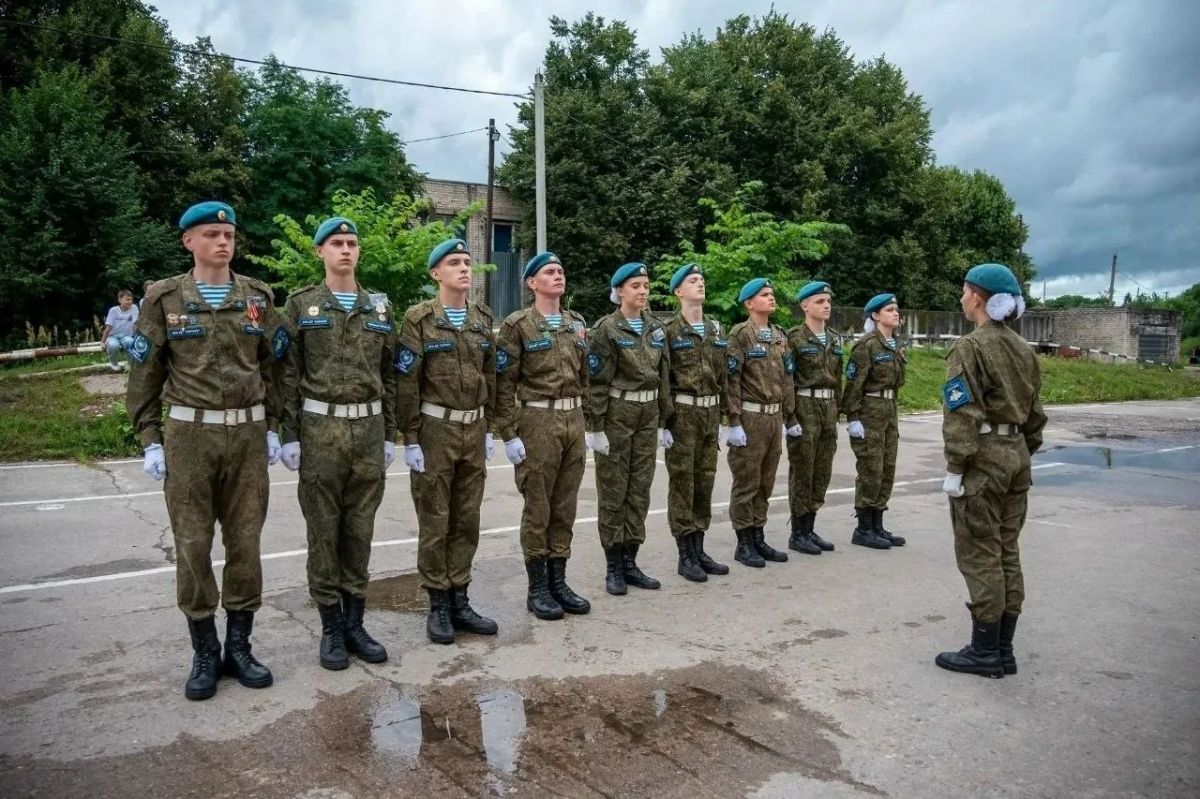 Воспитанники тверского ВПК ДП «Сириус» завоевали серебро в финале «Орленка» Воспитанники тверского ВПК ДП «Сириус» завоевали серебро в финале «Орленка»