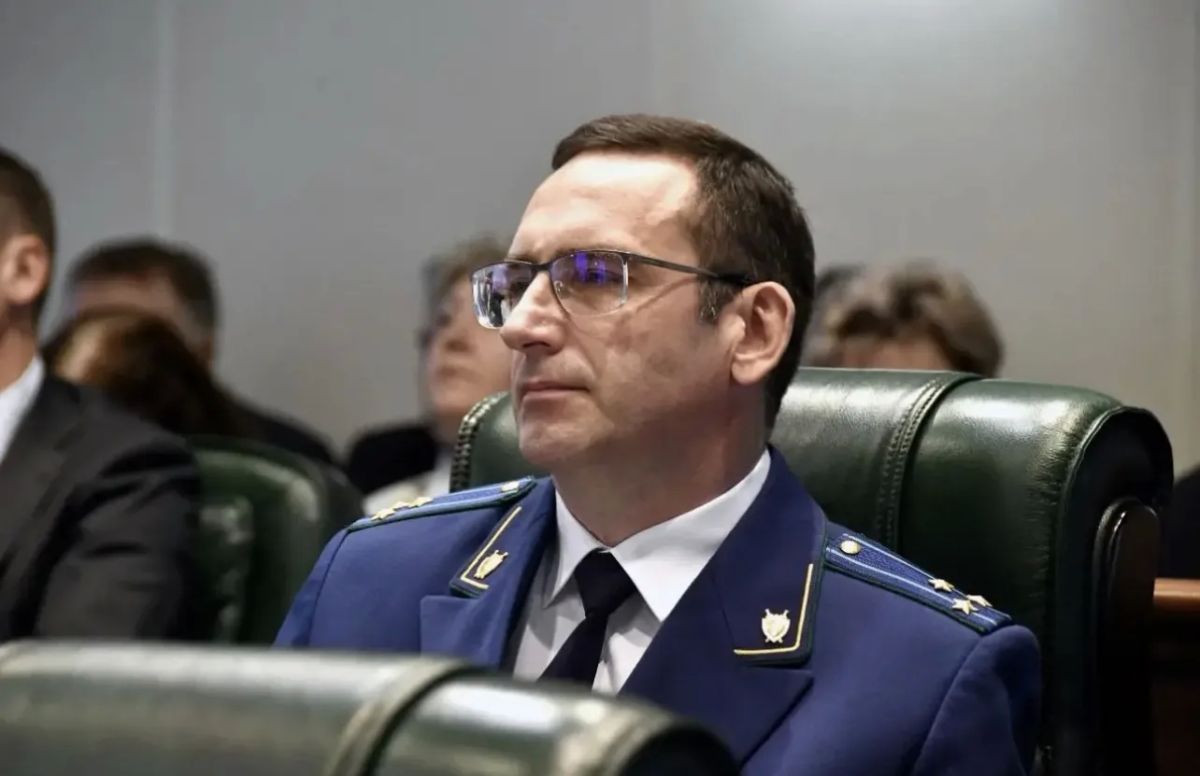 Сегодня, 16 июля, прокурор области Денис Назаренко принял участие в 65-ом заседании Законодательного Собрания региона, на котором заслушан отчет временно исполняющего обязанности Губернатора Тверской области Виталия Королева...