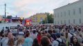 Ту-лу-ла-ту-лула: Чичерина зажгла на Дне города Твери 19 июля в Тверь на День города приехала популярная рок-певица Юлия Чичерина. И снова Театральная площадь да и вся советская были забиты до предела. Правда, если Вове...