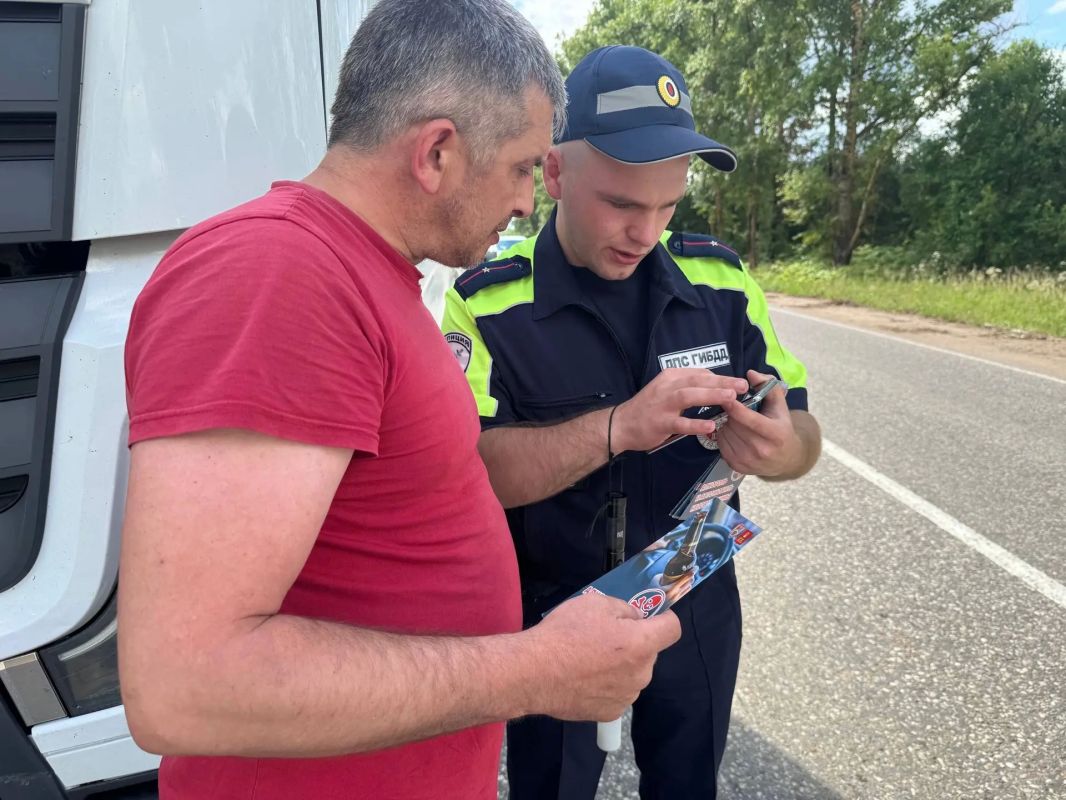 Ржевские автоинспекторы провели профилактическую акцию «Выпил - не заводись! Разобьёшься!» Ржевские автоинспекторы провели профилактическую акцию «Выпил - не заводись! Разобьёшься!»