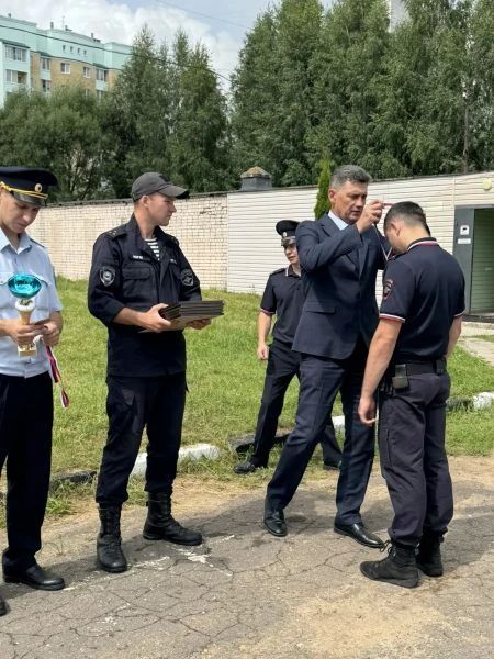 СОРЕВНОВАНИЯ НА ПОЛОСЕ ПРЕПЯТСТВИЙ ПРОВЕЛИ ПОЛИЦЕЙСКИЕ В ТВЕРИ СОРЕВНОВАНИЯ НА ПОЛОСЕ ПРЕПЯТСТВИЙ ПРОВЕЛИ ПОЛИЦЕЙСКИЕ В ТВЕРИ