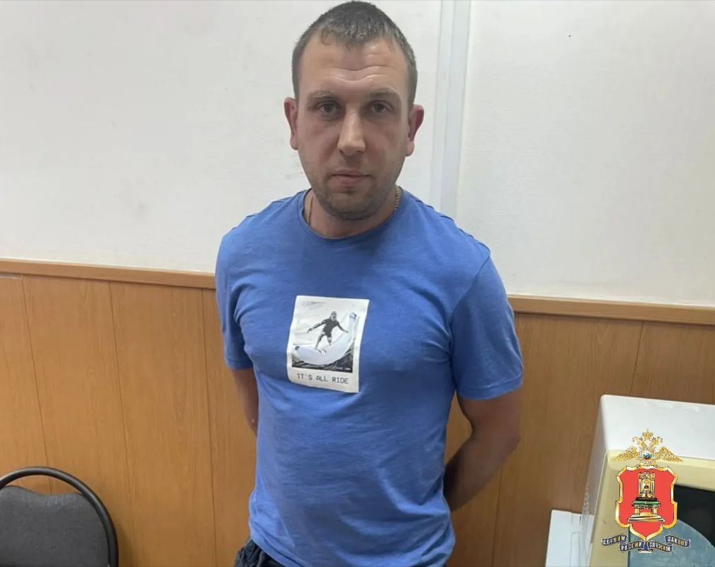 В ТВЕРИ ПОЛИЦЕЙСКИЕ ЗАДЕРЖАЛИ ДВОИХ УЧАСТНИКОВ НАРКОСДЕЛКИ В ТВЕРИ ПОЛИЦЕЙСКИЕ ЗАДЕРЖАЛИ ДВОИХ УЧАСТНИКОВ НАРКОСДЕЛКИ
