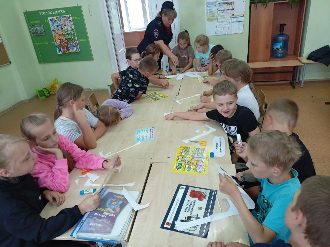 В Ржеве автоинспекторы провели профилактическую акцию «Не гадай на судьбе, а соблюдай ПДД» В Ржеве автоинспекторы провели профилактическую акцию «Не гадай на судьбе, а соблюдай ПДД»