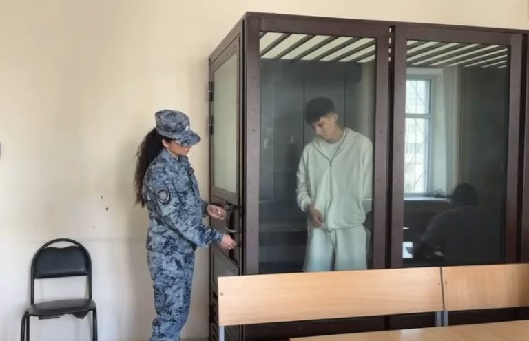 В Твери заключён под стражу 18-летний мошенник из Новосибирска