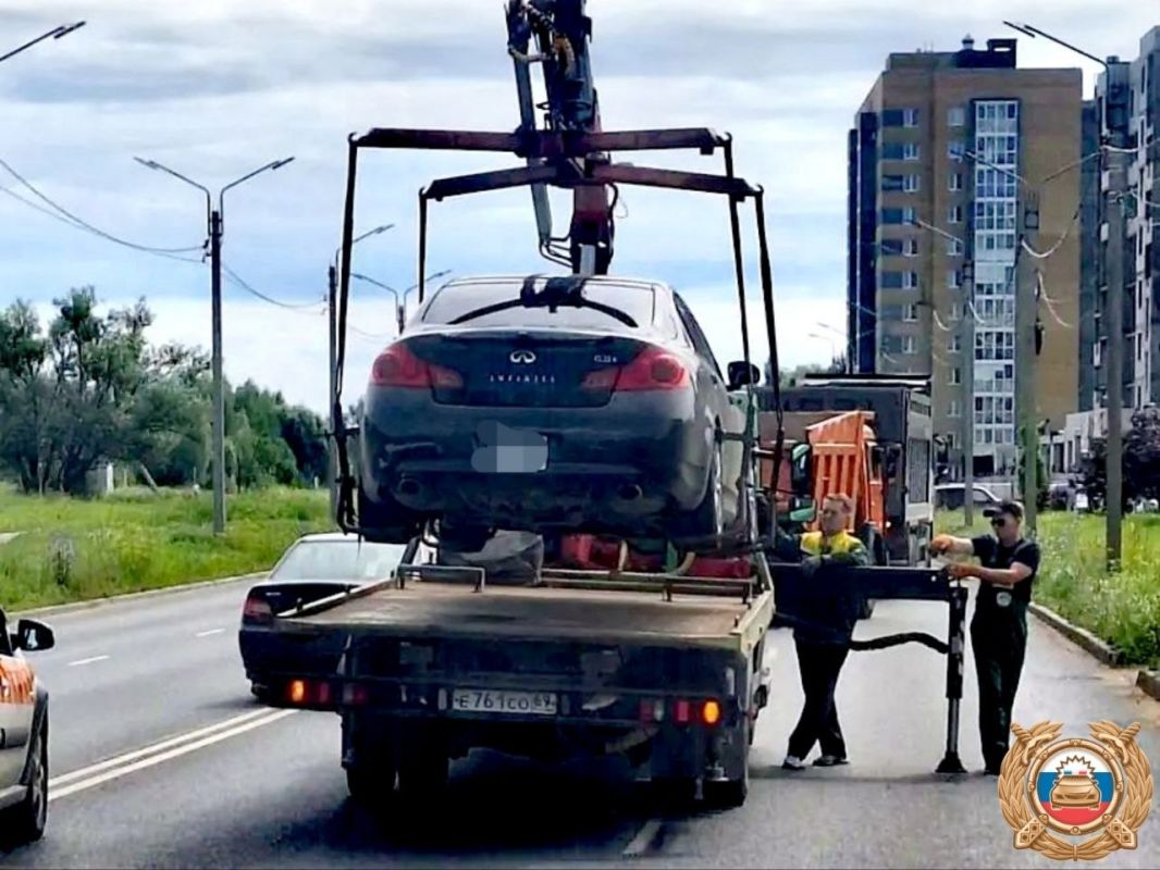 В период с 20 по 26 июля на территории г. Твери проведено профилактическое мероприятие «Водитель без права управления», в ходе которого было выявлено 10 водителей не имеющих водительского удостоверения и 6 водителей, ранее... В период с 20 по 26 июля на территории г. Твери проведено профилактическое мероприятие «Водитель без права управления», в ходе которого было выявлено 10 водителей не имеющих водительского удостоверения и 6 водителей, ранее...