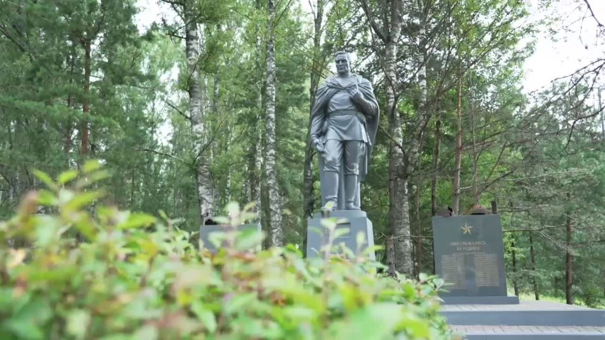 Дмитрий Медведев: Принял участие во Всероссийском молодёжном форуме «Гвардейск», организованном партией «Единая Россия»
