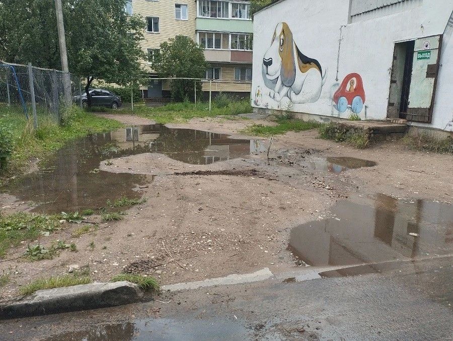 В Твери проверят работу коммунальных служб после затопления дворов В Твери проверят работу коммунальных служб после затопления дворов