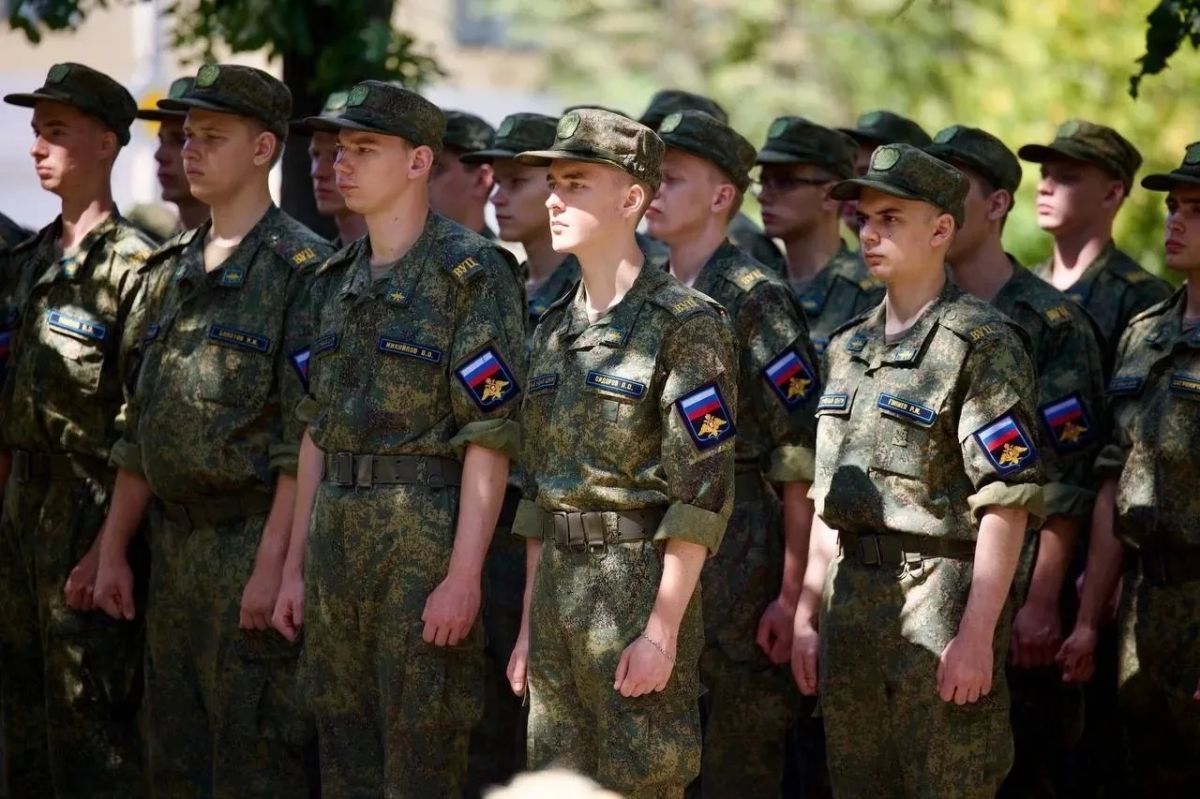 Сегодня возле ТвГТУ торжественно открыли памятник «Во имя жизни» Сегодня возле ТвГТУ торжественно открыли памятник «Во имя жизни»