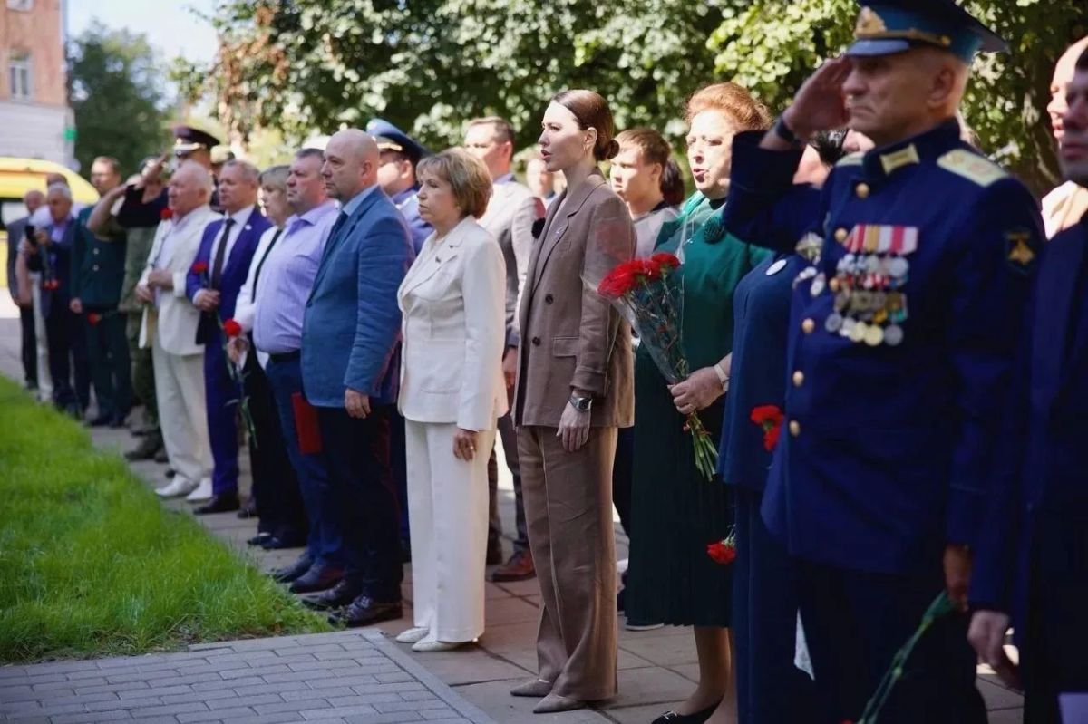 Сегодня возле ТвГТУ торжественно открыли памятник «Во имя жизни» Сегодня возле ТвГТУ торжественно открыли памятник «Во имя жизни»