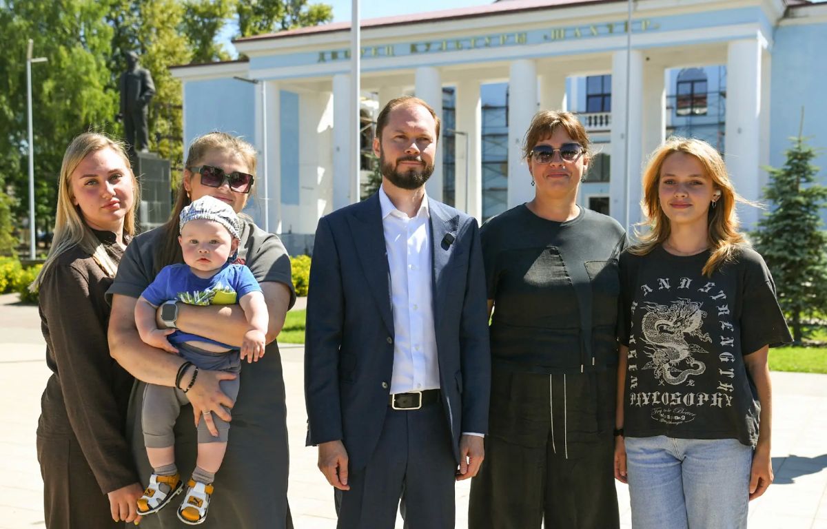 Виталий Королев: Сегодня, как и вчера, работаю в двух округах – Нелидовском и Бельском Виталий Королев: Сегодня, как и вчера, работаю в двух округах – Нелидовском и Бельском