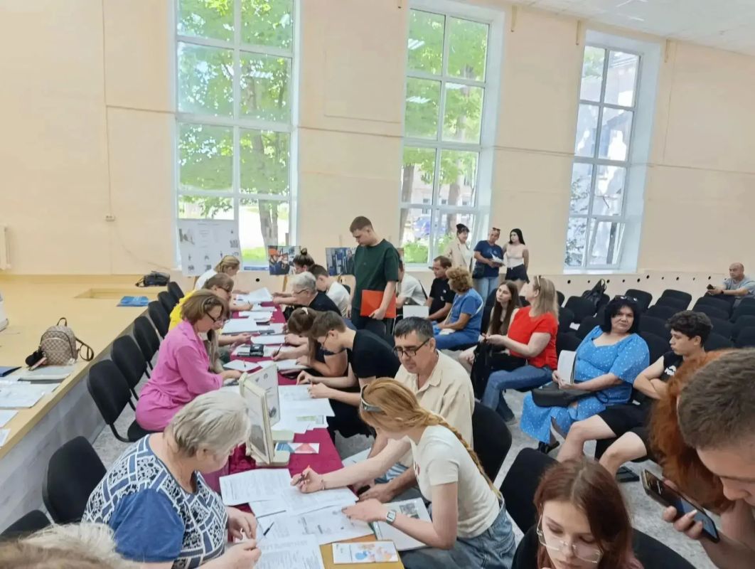 Виталий Королев: Подвели итоги работы выездных приёмных комиссий Виталий Королев: Подвели итоги работы выездных приёмных комиссий