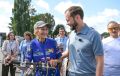 На соревнованиях в Калязине Виталий Королев пообщался с легендарной велопутешественницей Юлией Михайлюк