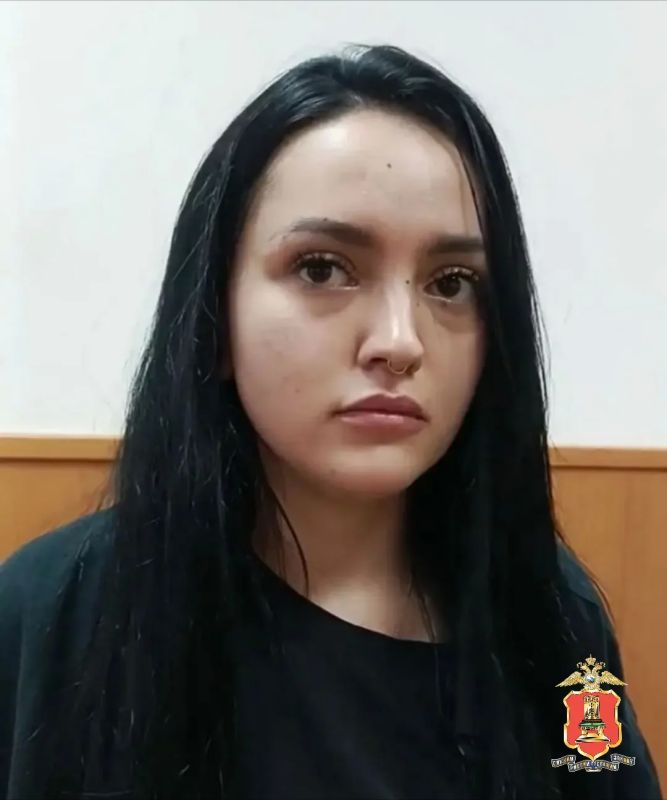 27-летнюю жительницу Клина задержали оперативники УНК УМВД России по Тверской области возле одного из домов по бульвару Цанова 27-летнюю жительницу Клина задержали оперативники УНК УМВД России по Тверской области возле одного из домов по бульвару Цанова