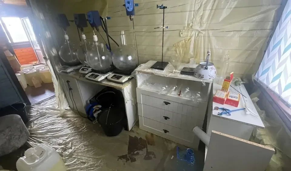 В Верхневолжье ликвидирована нарколаборатория В Верхневолжье ликвидирована нарколаборатория