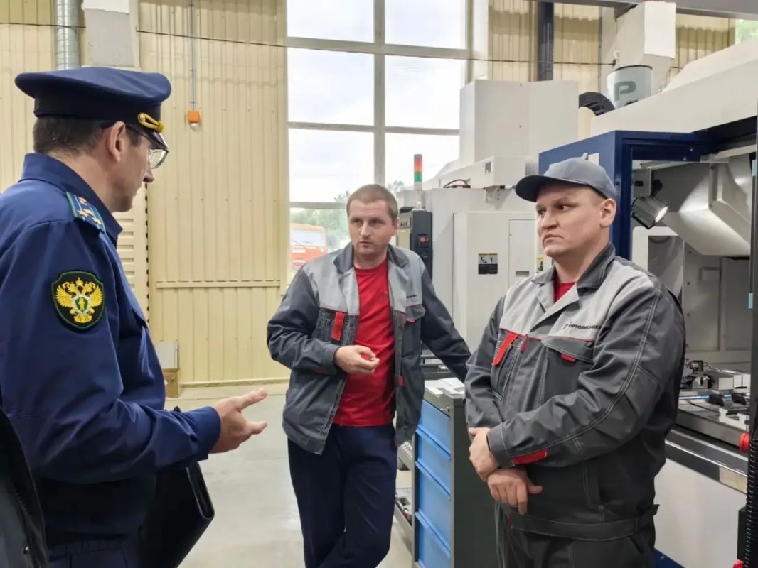Прокурор Тверской области Денис Назаренко посетил с рабочим визитом Кимрский муниципальный округ Прокурор Тверской области Денис Назаренко посетил с рабочим визитом Кимрский муниципальный округ