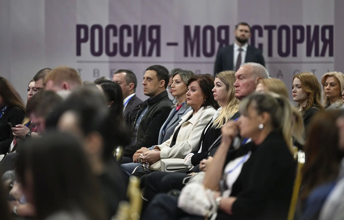Виталий Королев: Сегодня в нашем замечательном парке «Россия — Моя история» проходит второй день важного мероприятия – выездной стажировки Минпромторга России по программе «Федеральная практика» Виталий Королев: Сегодня в нашем замечательном парке «Россия — Моя история» проходит второй день важного мероприятия – выездной стажировки Минпромторга России по программе «Федеральная практика»