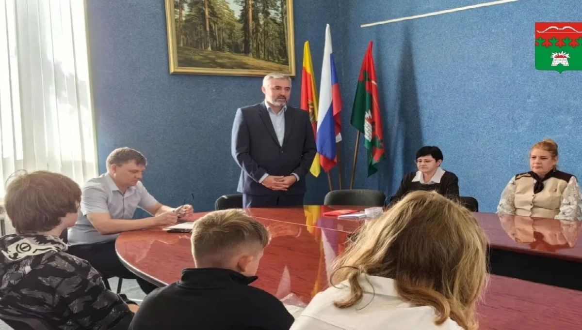 Юные граждане Спировского округа получили паспорта Юные граждане Спировского округа получили паспорта