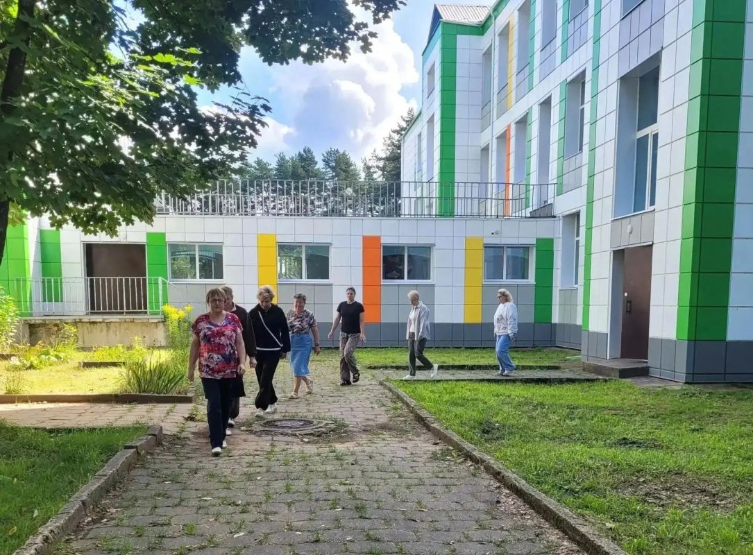 В Тверской области в преддверии Дня знаний проведены масштабные Всероссийские учения с целью отработки комплексного сценария действий сотрудников охраны и работников учреждений в чрезвычайной ситуации В Тверской области в преддверии Дня знаний проведены масштабные Всероссийские учения с целью отработки комплексного сценария действий сотрудников охраны и работников учреждений в чрезвычайной ситуации