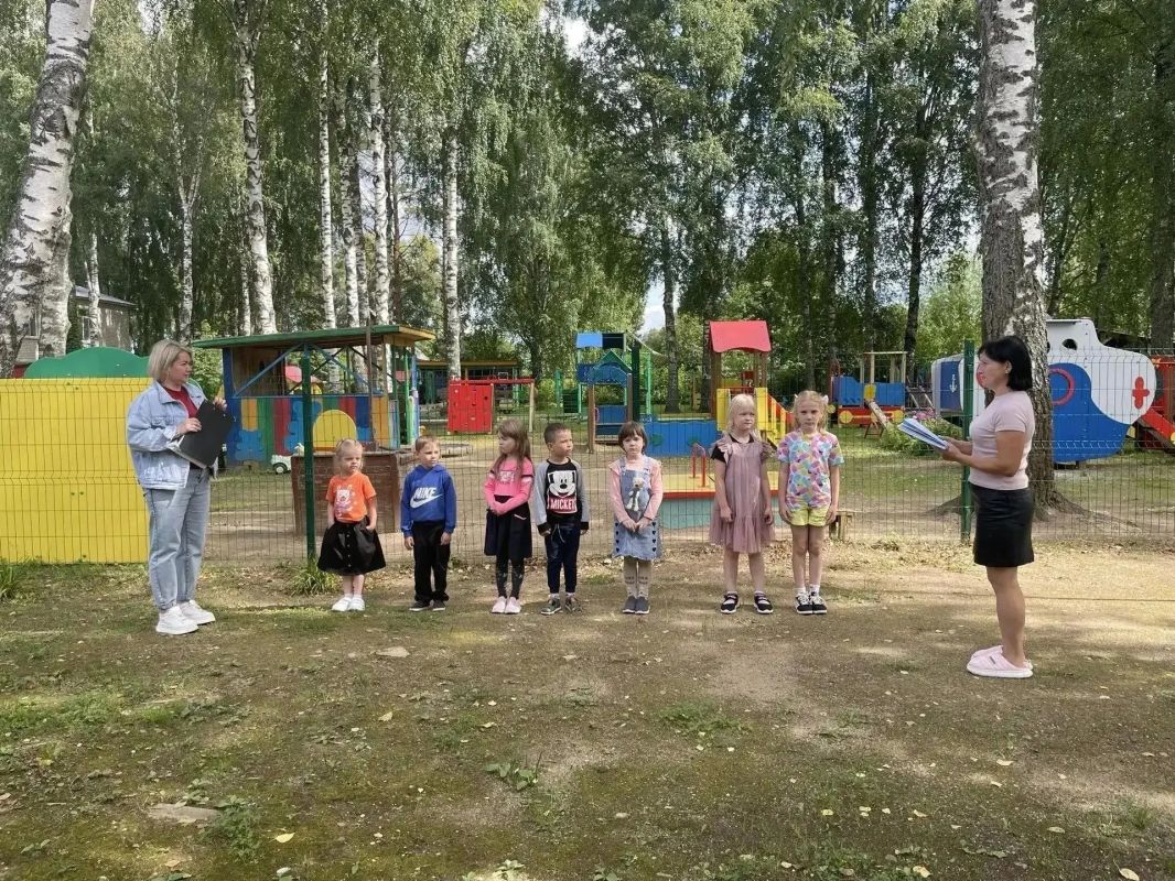 В Тверской области в преддверии Дня знаний проведены масштабные Всероссийские учения с целью отработки комплексного сценария действий сотрудников охраны и работников учреждений в чрезвычайной ситуации В Тверской области в преддверии Дня знаний проведены масштабные Всероссийские учения с целью отработки комплексного сценария действий сотрудников охраны и работников учреждений в чрезвычайной ситуации