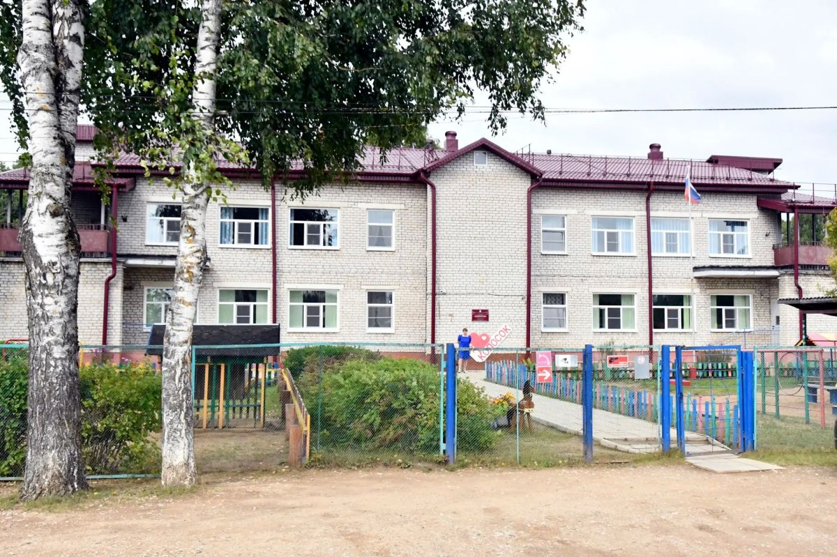 В ходе рабочей поездки в Селижаровский округ председатель Законодательного Собрания Сергей Голубев и депутат Константин Антонов встретились с волонтерами фронтовой мастерской, осмотрели объекты благоустройства В ходе рабочей поездки в Селижаровский округ председатель Законодательного Собрания Сергей Голубев и депутат Константин Антонов встретились с волонтерами фронтовой мастерской, осмотрели объекты благоустройства