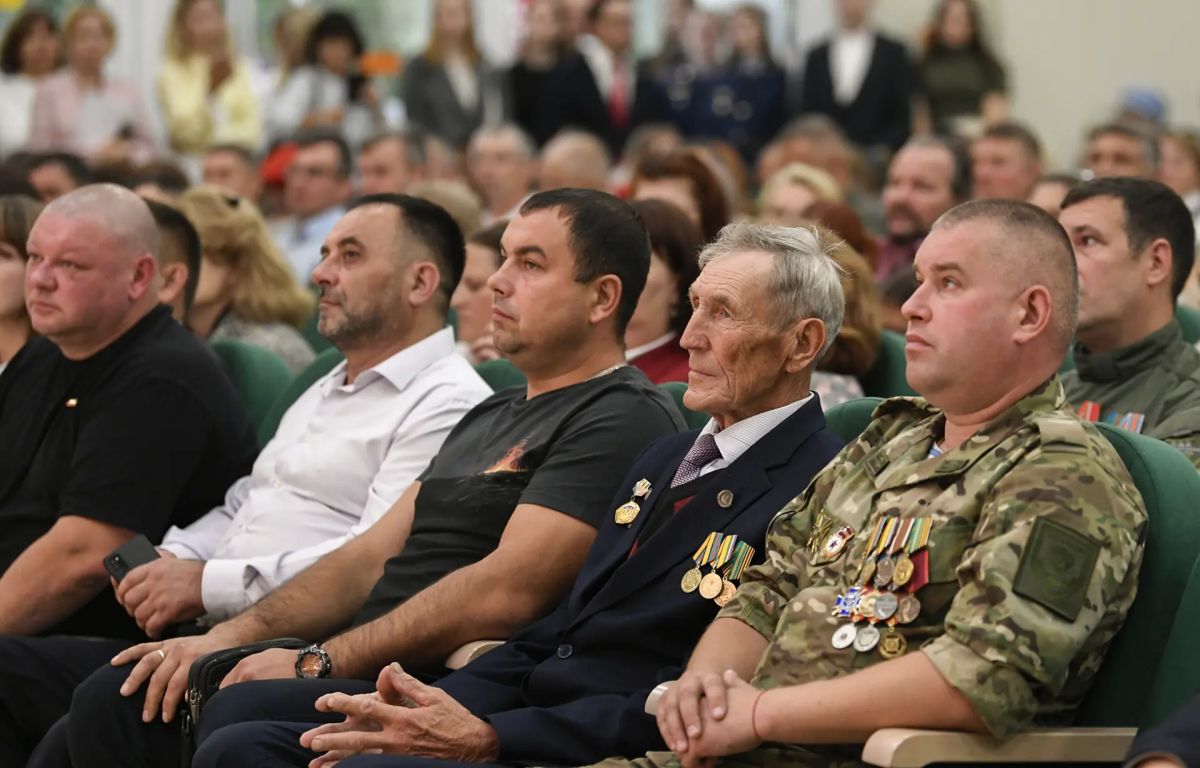 Виталий Королев: Сегодня открыли Слёт гуманитарных штабов Тверской области «МЫ ВМЕСТЕ» Виталий Королев: Сегодня открыли Слёт гуманитарных штабов Тверской области «МЫ ВМЕСТЕ»
