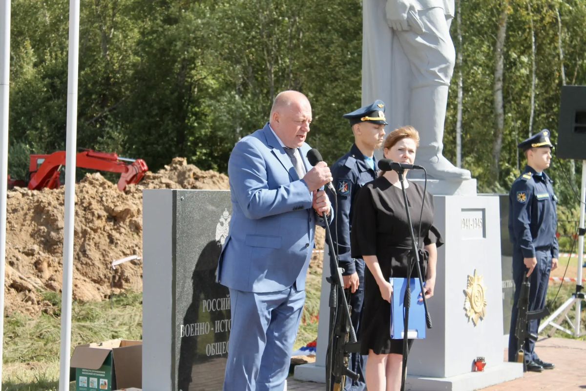 Председатель Законодательного Собрания Сергей Голубев провел рабочую поездку в Зубцовский округ Председатель Законодательного Собрания Сергей Голубев провел рабочую поездку в Зубцовский округ
