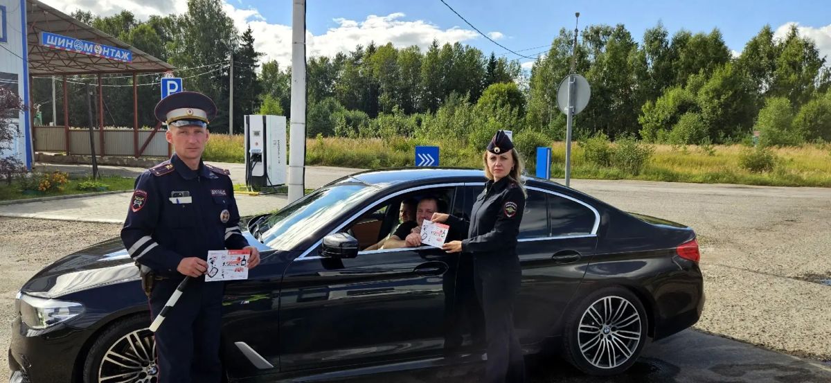 В Западнодвинском муниципальном округе автоинспекторы провели акцию для водителей В Западнодвинском муниципальном округе автоинспекторы провели акцию для водителей