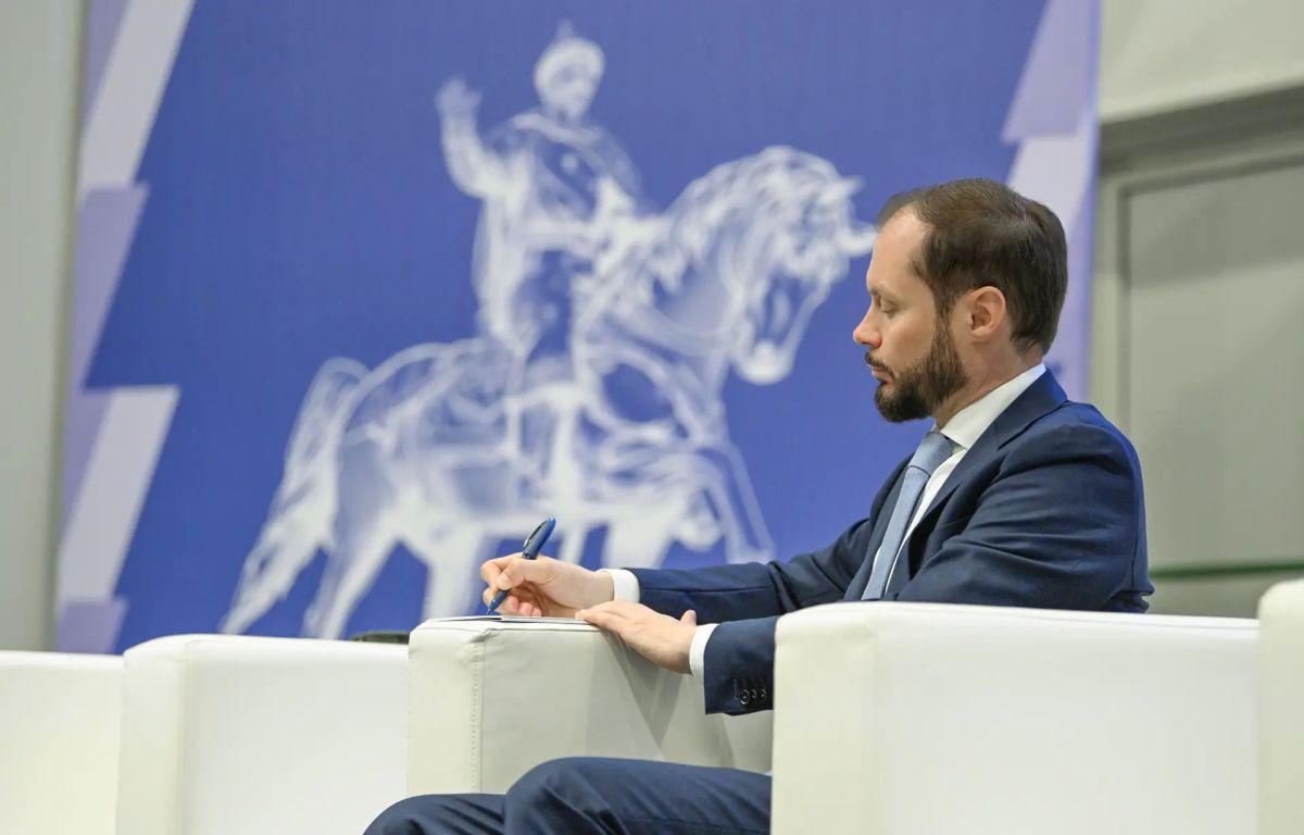 Виталий Королев: Программы «Единой России» на выборах Губернатора и Заксобрания Тверской области - это конкретный план действий по решению чувствительных для людей вопросов Виталий Королев: Программы «Единой России» на выборах Губернатора и Заксобрания Тверской области - это конкретный план действий по решению чувствительных для людей вопросов