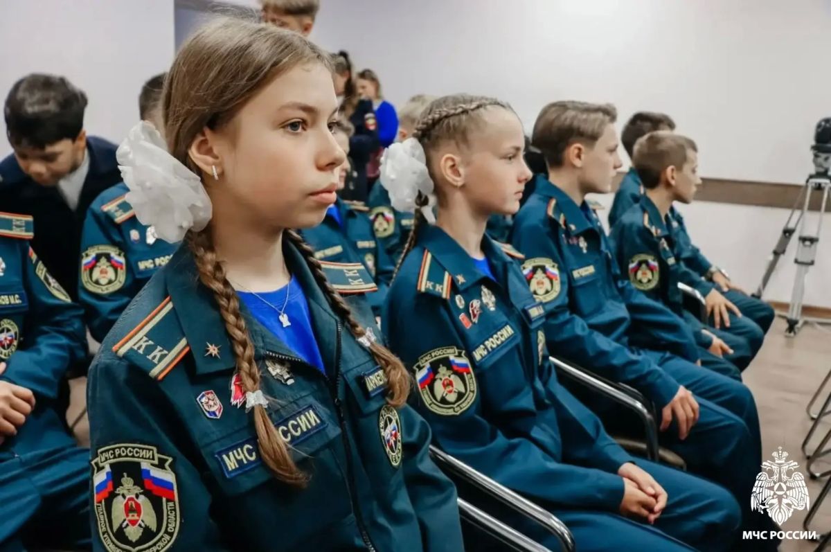 Кадеты МЧС России посетили мероприятие посвященное Дню рождения Героя Советского Союза Лизы Чайкиной Кадеты МЧС России посетили мероприятие посвященное Дню рождения Героя Советского Союза Лизы Чайкиной