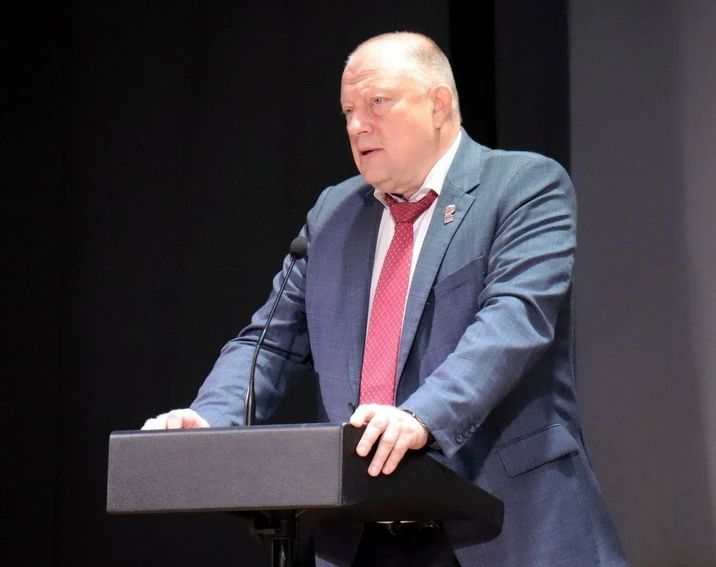 Председатель Законодательного Собрания Сергей Голубев провёл рабочую поездку в Старицкий муниципальный округ, где принял участие в педагогической конференции Председатель Законодательного Собрания Сергей Голубев провёл рабочую поездку в Старицкий муниципальный округ, где принял участие в педагогической конференции
