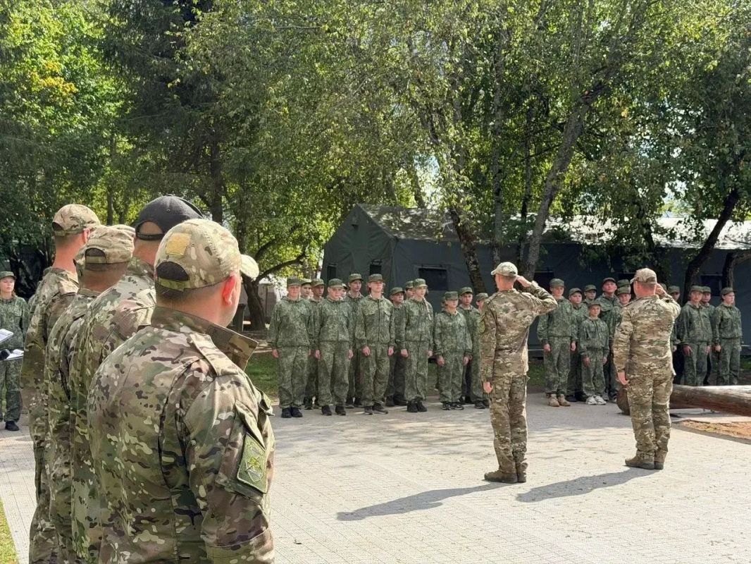 В Тверской области завершились летние смены военно-патриотических сборов центра «Наука побеждать» В Тверской области завершились летние смены военно-патриотических сборов центра «Наука побеждать»