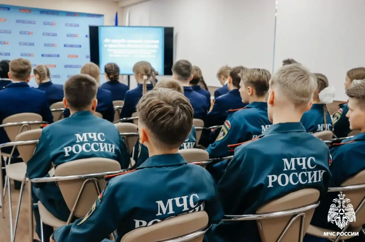 Кадеты МЧС России посетили мероприятие посвященное Дню рождения Героя Советского Союза Лизы Чайкиной Кадеты МЧС России посетили мероприятие посвященное Дню рождения Героя Советского Союза Лизы Чайкиной