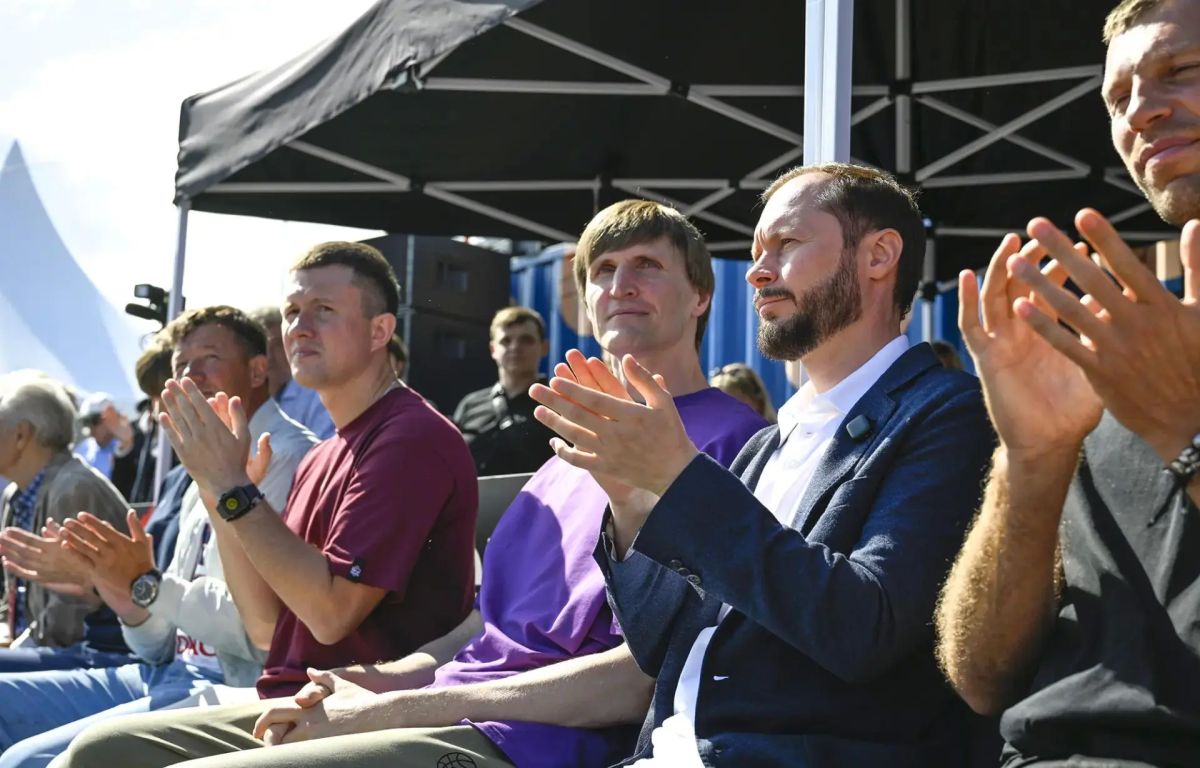 Виталий Королев сообщил о выходе команды «Тверь-Политех» в Высшую лигу Виталий Королев сообщил о выходе команды «Тверь-Политех» в Высшую лигу