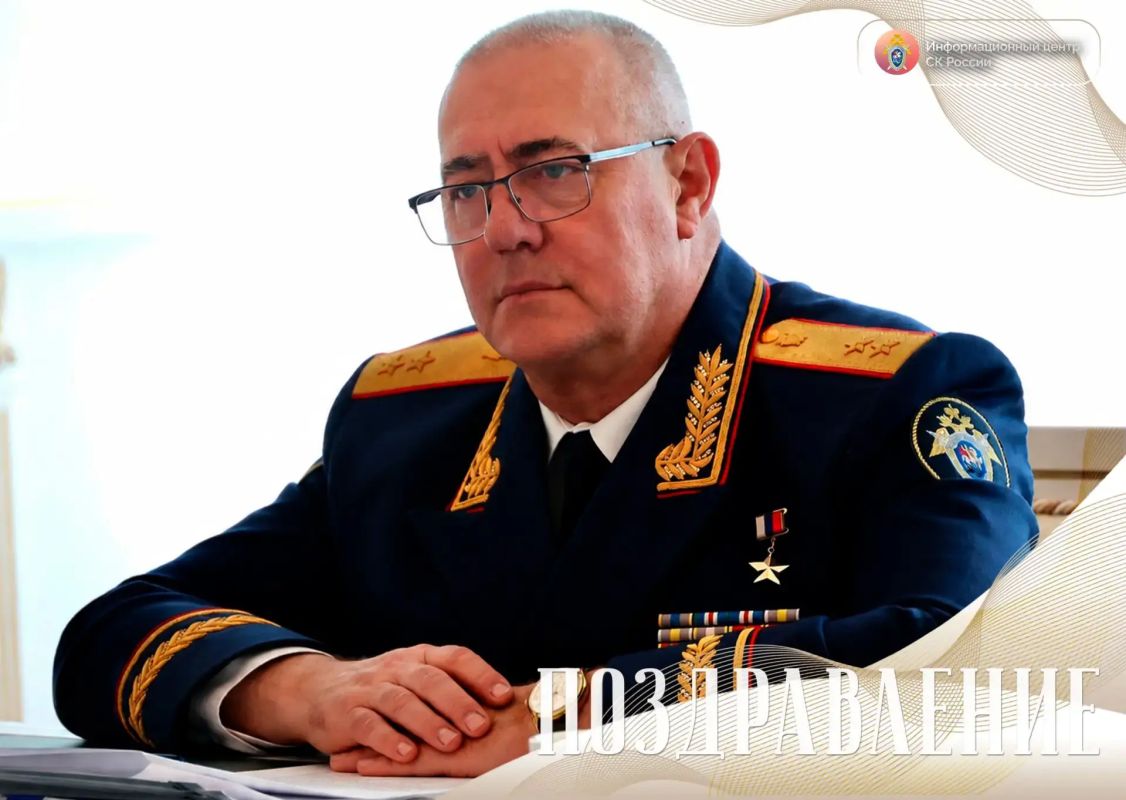 Сегодня поздравления с днем рождения принимает руководитель управления общественно-политической работы Следственного комитета Российской Федерации Герой России Сергей Васильевич Петров