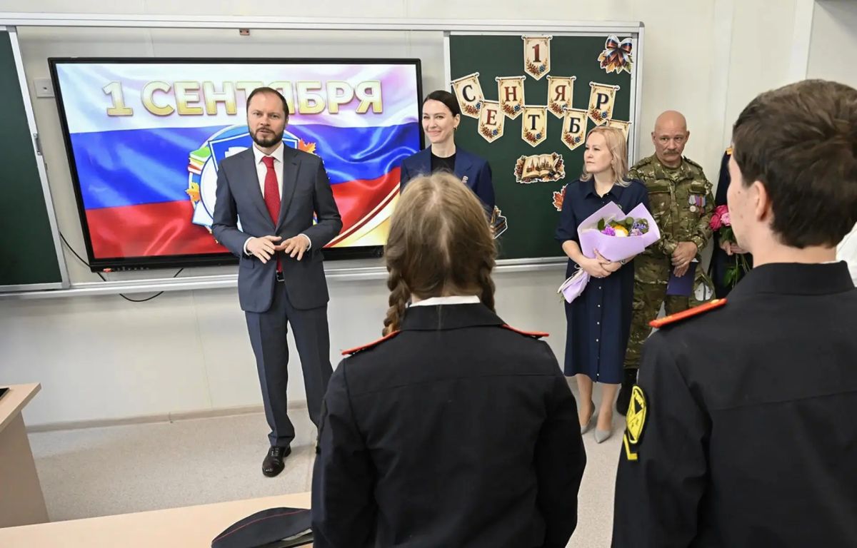 Глава Тверской области Виталий Королев принял участие в открытии обновлённой школы №16 в Твери Глава Тверской области Виталий Королев принял участие в открытии обновлённой школы №16 в Твери