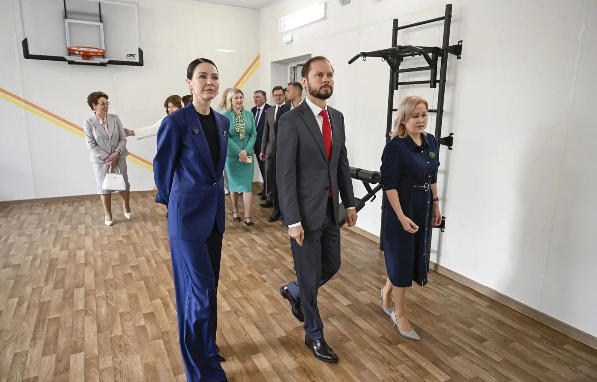 Глава Тверской области Виталий Королев принял участие в открытии обновлённой школы №16 в Твери Глава Тверской области Виталий Королев принял участие в открытии обновлённой школы №16 в Твери