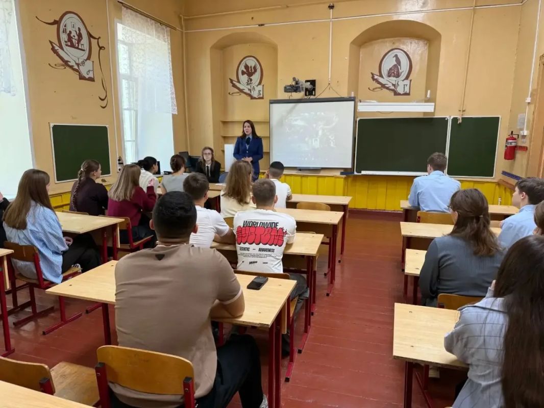 Сегодня работники прокуратуры приняли участие в мероприятиях, посвящённых Дню солидарности в борьбе с терроризмом Сегодня работники прокуратуры приняли участие в мероприятиях, посвящённых Дню солидарности в борьбе с терроризмом