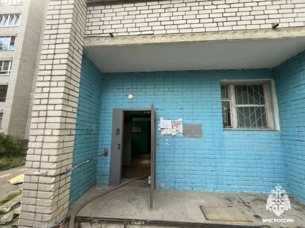 На пожаре эвакуировано 7 человек На пожаре эвакуировано 7 человек