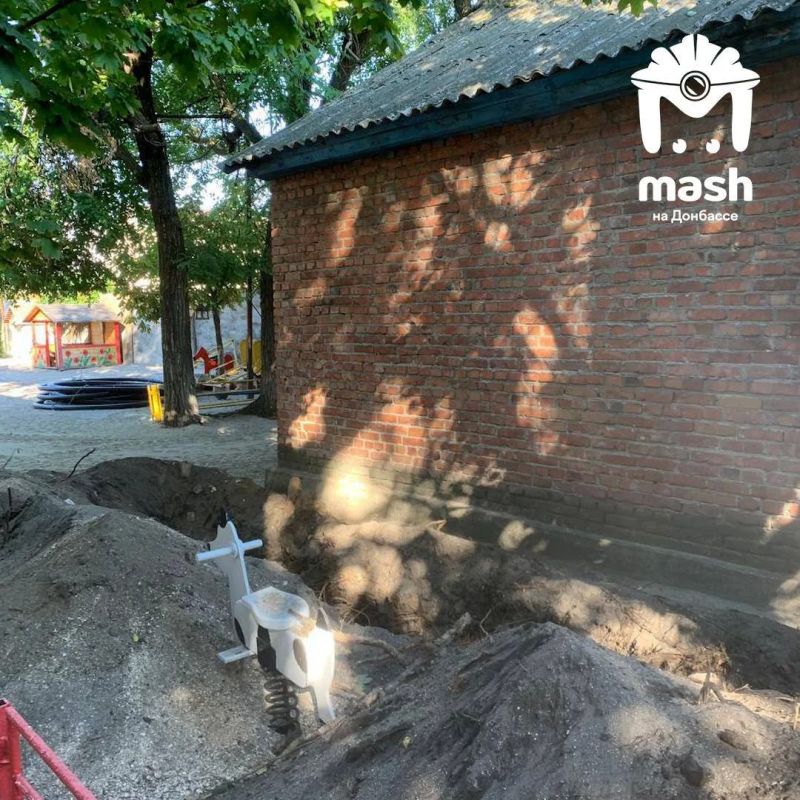 Малыши из седовского детсада могут провалиться в котлован Малыши из седовского детсада могут провалиться в котлован